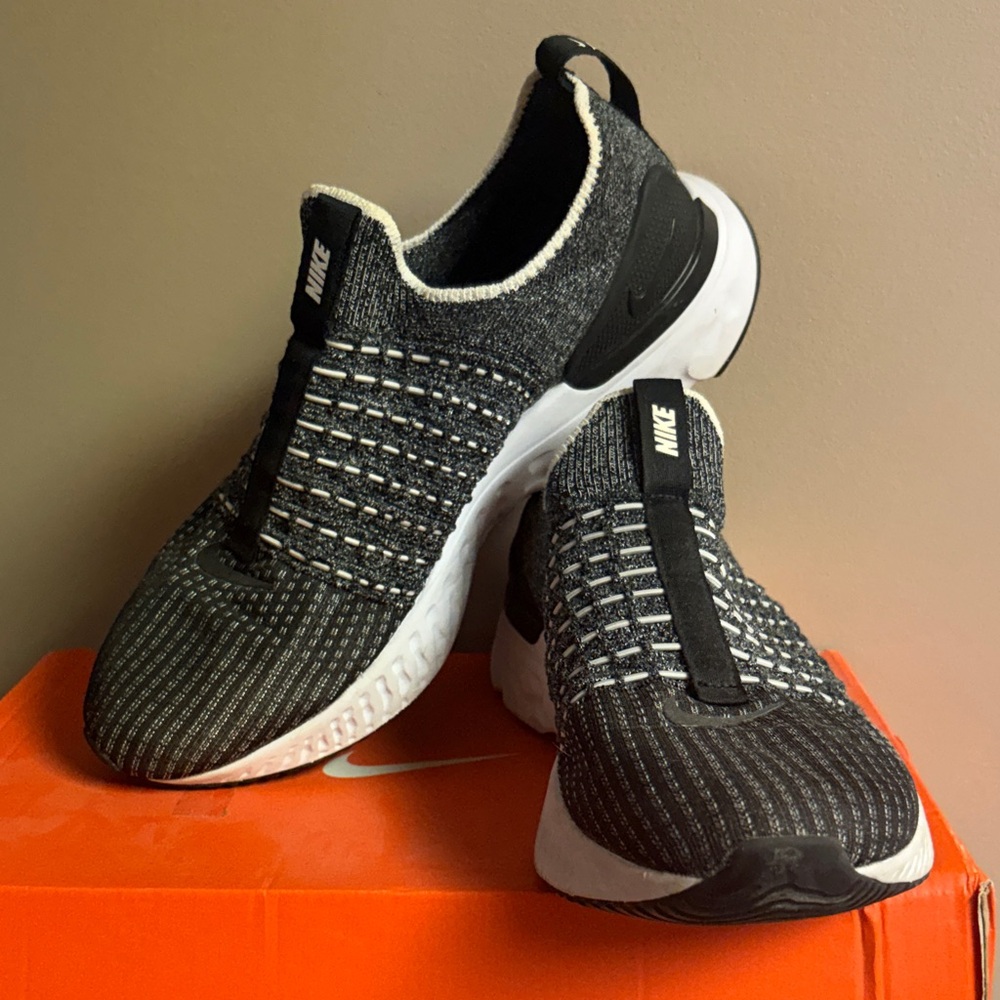Nike Black and White Knit Running Shoes